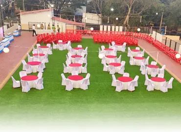 Open-Air Elegance: Celebrating on Ganadhish & Green Acres Lawn